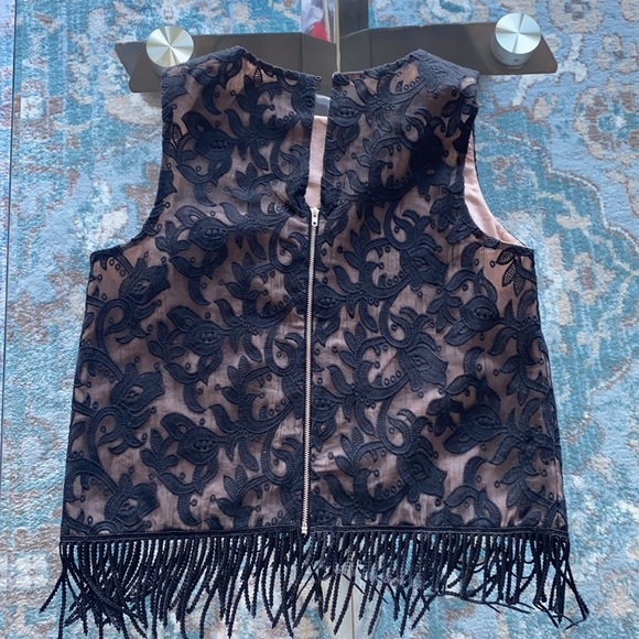 NWOT Lace and fringe top - Picture 4 of 6